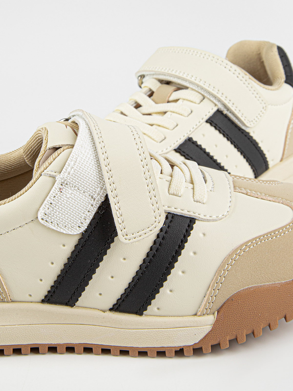 Кроссовки артикул:731173-10-9