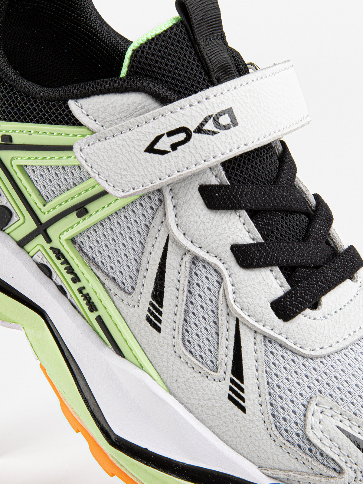 Кроссовки артикул:731136-10-3