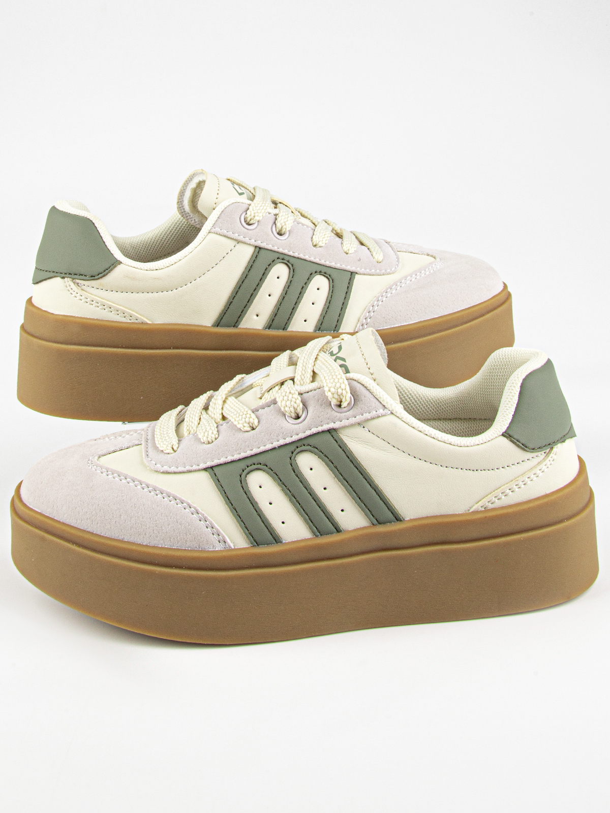 Кроссовки артикул:74856-10-4