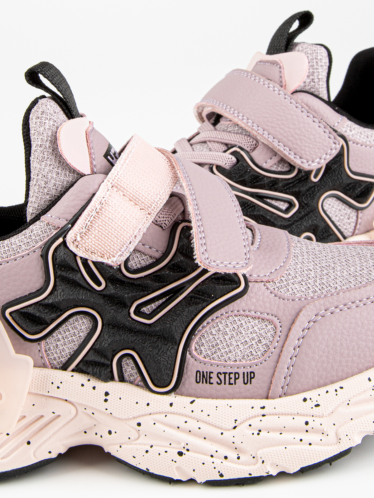 Кроссовки артикул:731207-2-10