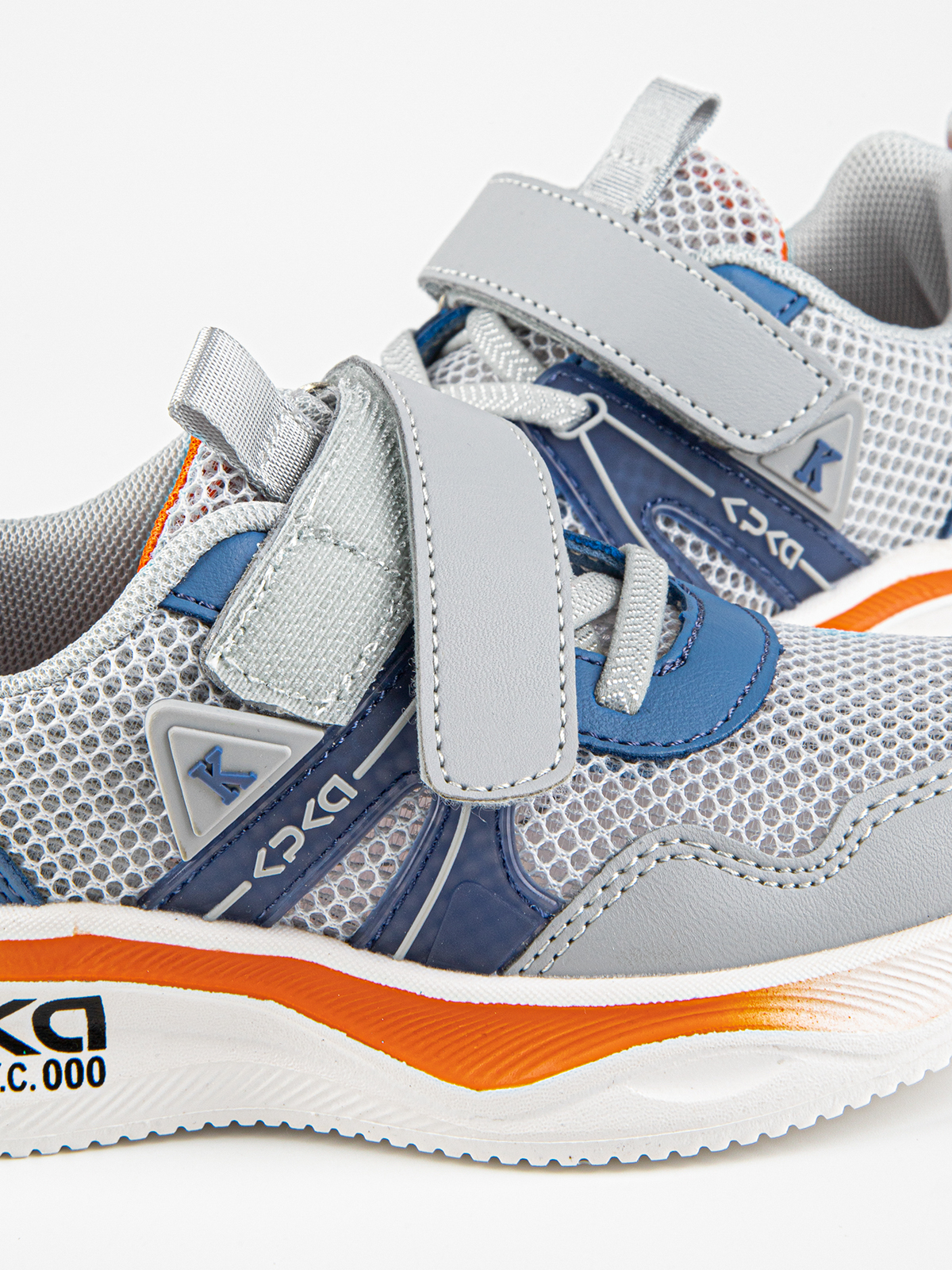 Кроссовки артикул:721012н-20-9