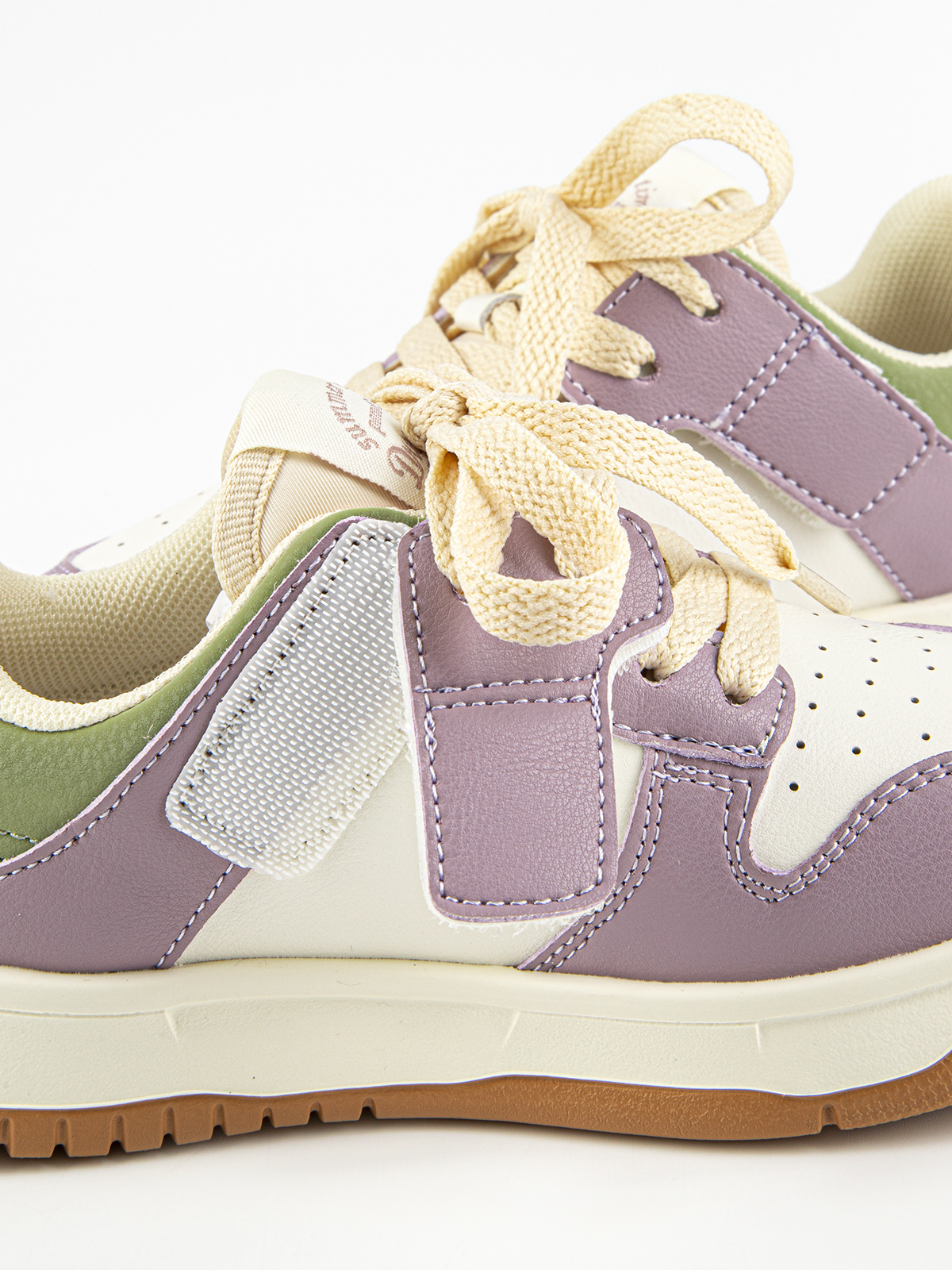 Кроссовки артикул:721132-20-9