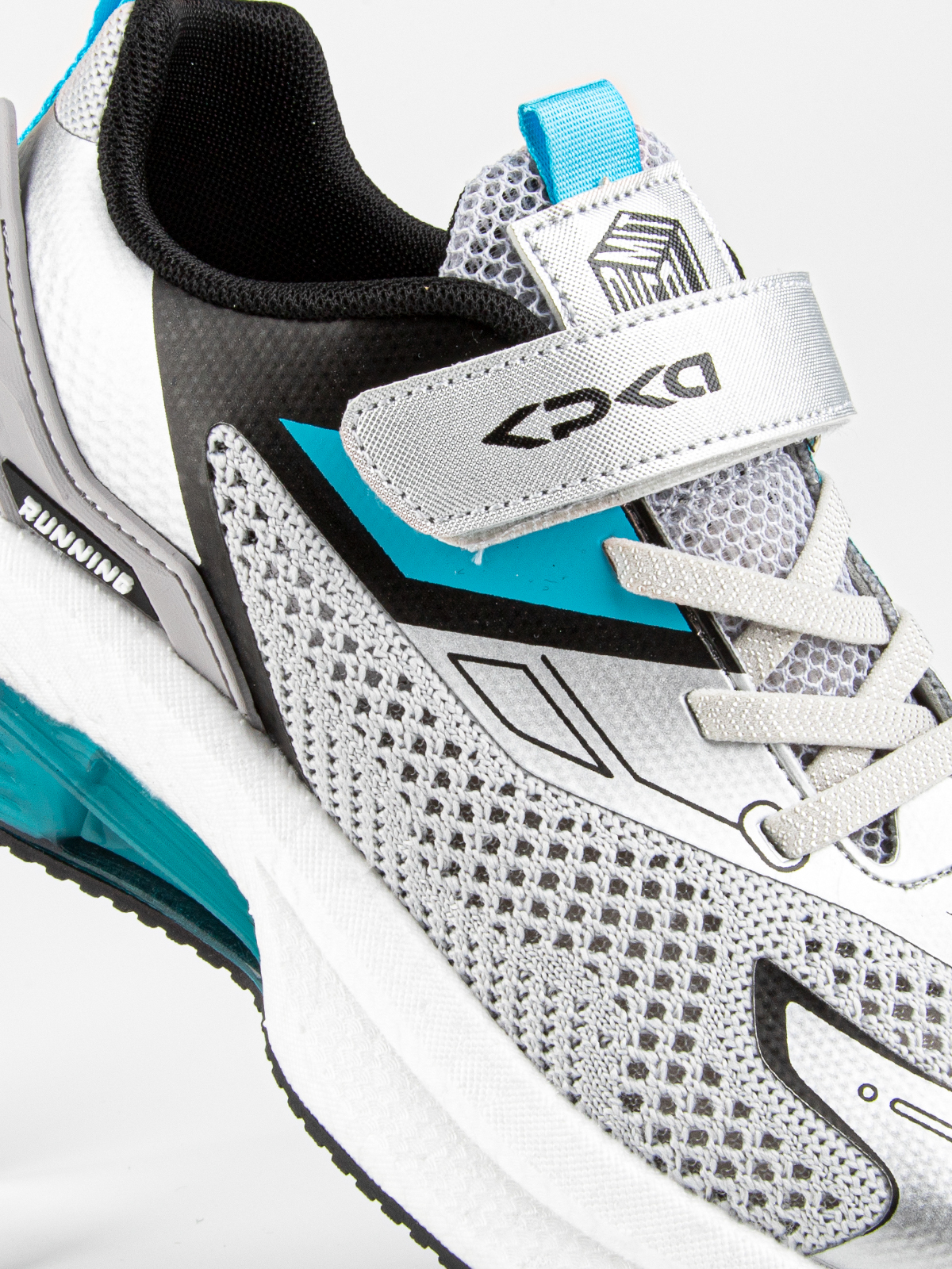 Кроссовки артикул:74818-21-3