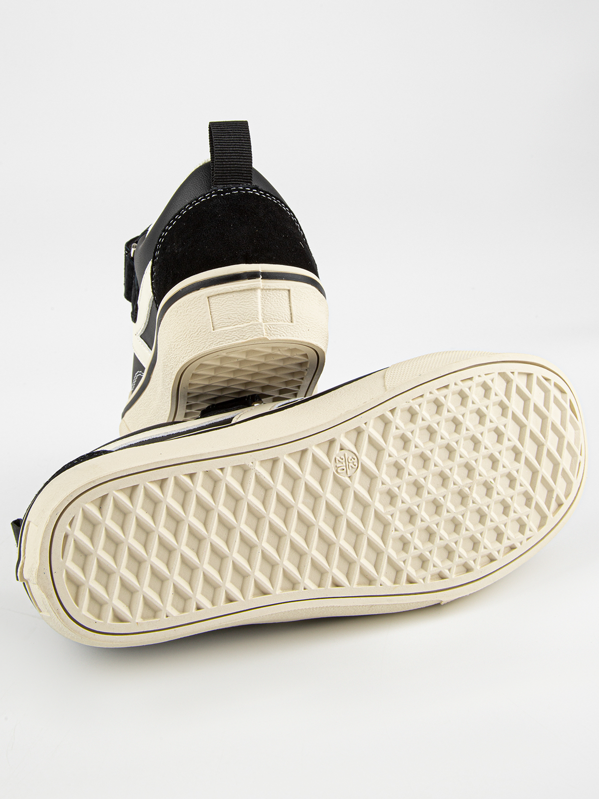 Кроссовки артикул:731212-1-5