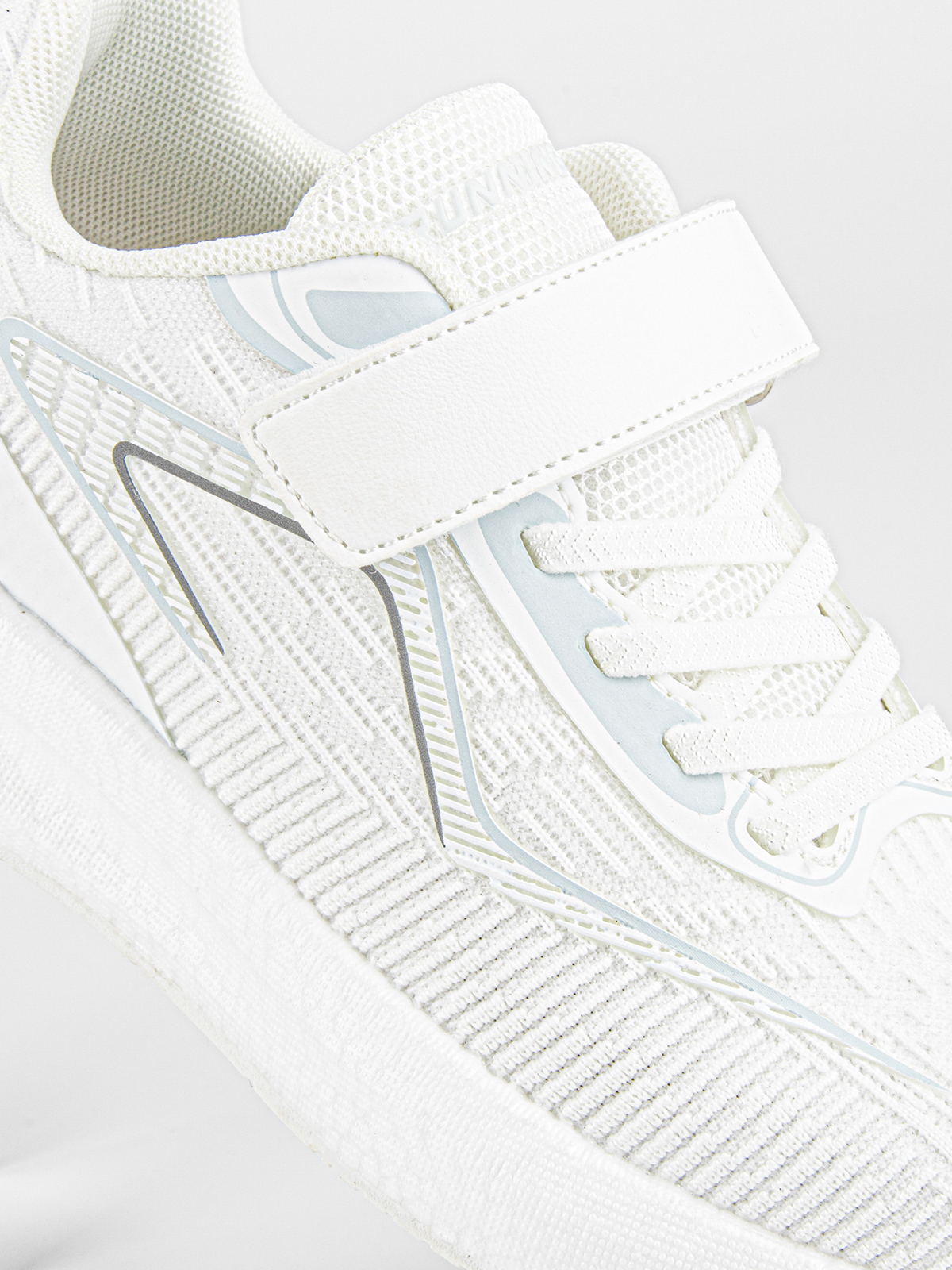 Кроссовки артикул:731220-2-3