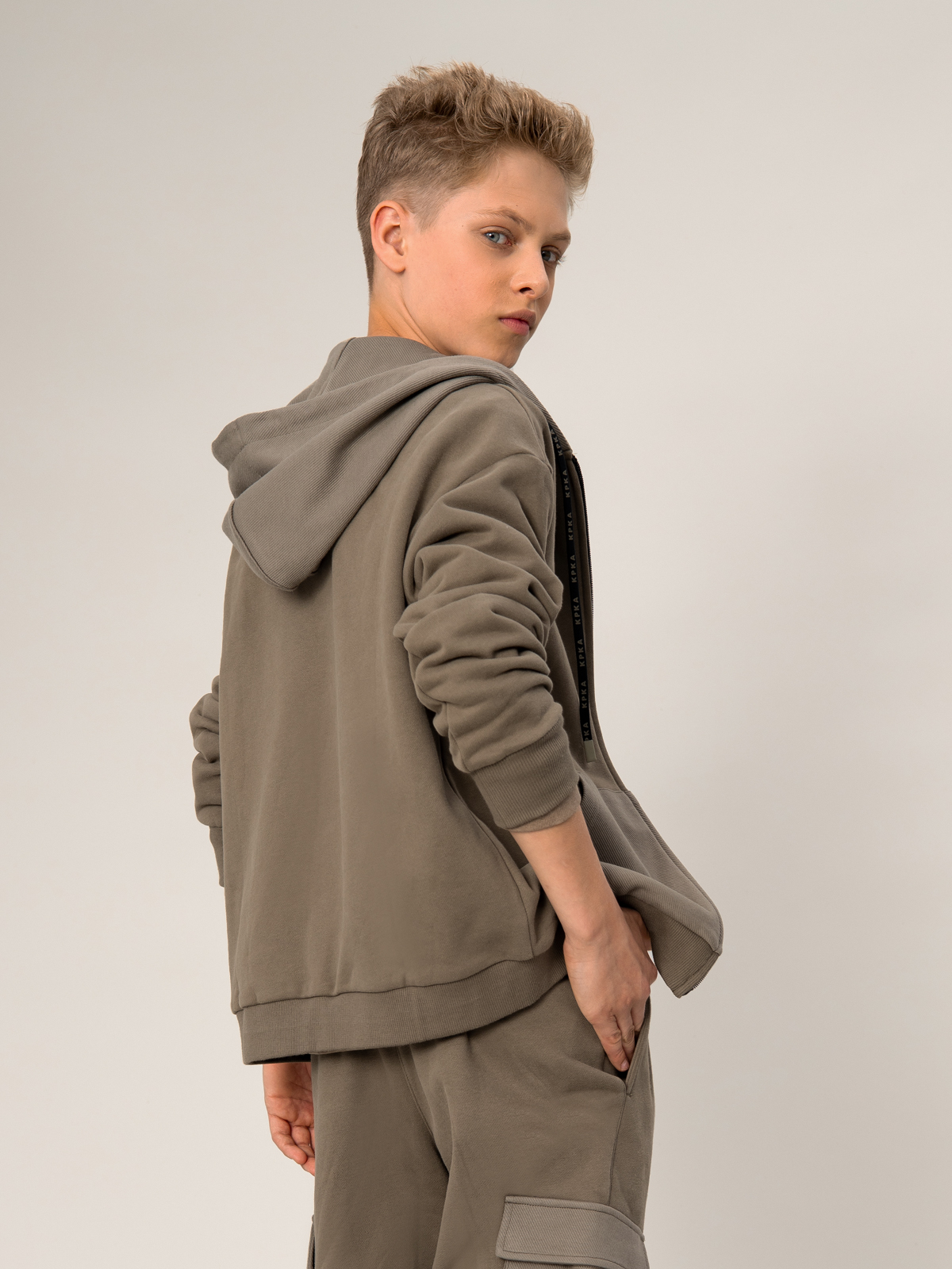 Толстовка артикул:OJBCJ08-Y3-2