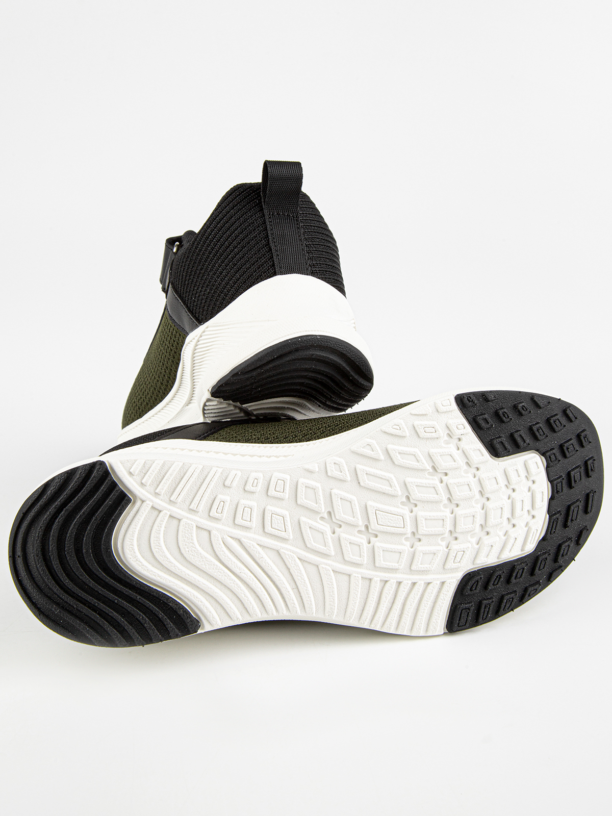 Кроссовки артикул:731152-20-5